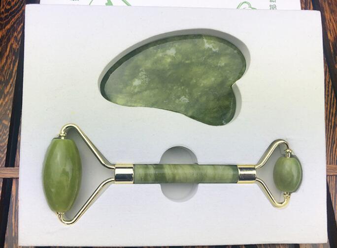 Jade Roll Massager Relieves Facial Tension - LA FEMME LOGA